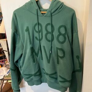EUC Michael Jordan 1988 MVP Green Sweatshirt